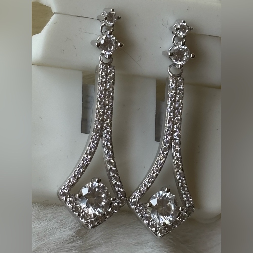 Women’s hanging dangling Earrings in cubic zircon and sterling silver , BNWT